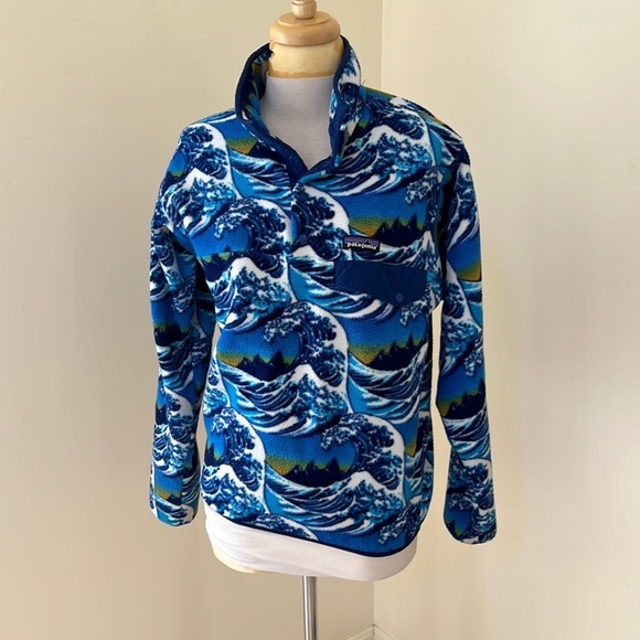Patagonia men's size XS Synchilla Fitzroy wave fleece
